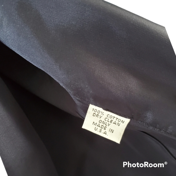 Woman's Vest - Picture 13 of 13